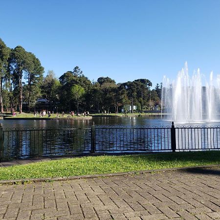 Lugar Encantador Com Patio, Proximo Ao Portico De Gramado Exterior photo
